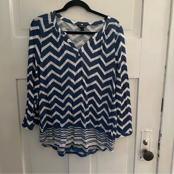 Lucky Brand Tops - Lucky Brand Extra Large Blue and White Chevron Striped Boho Top